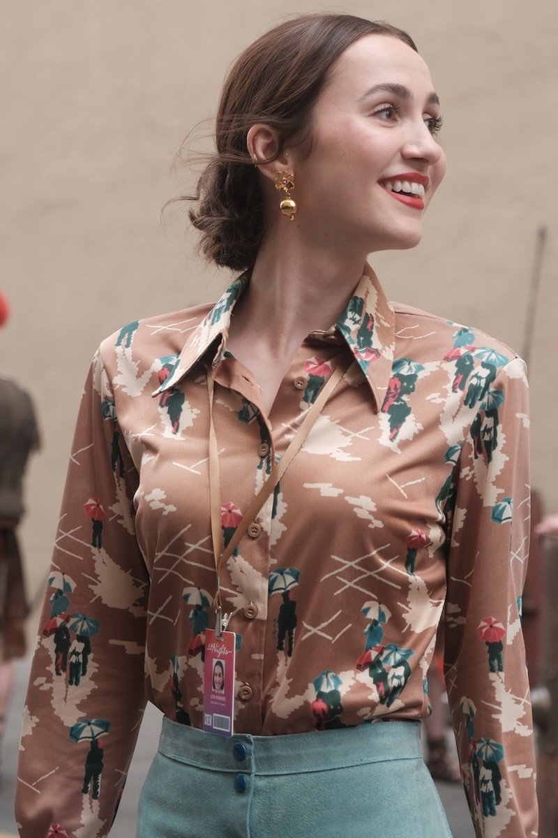 Shop Lexi Howard's Gold Flower Drop Earrings from Euphoria Season 3 · Seek