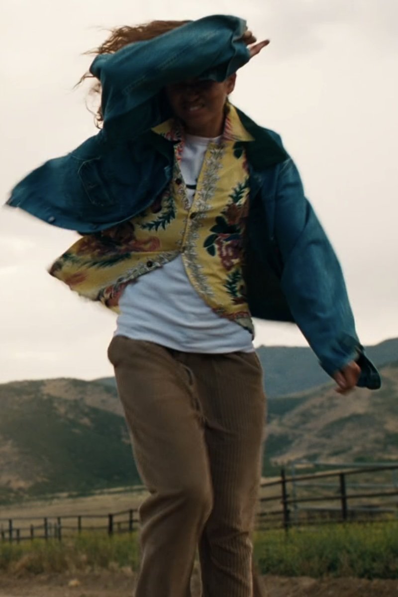 Shop Rue Bennett's Denim Trucker Jacket from Euphoria Season 3 · Seek